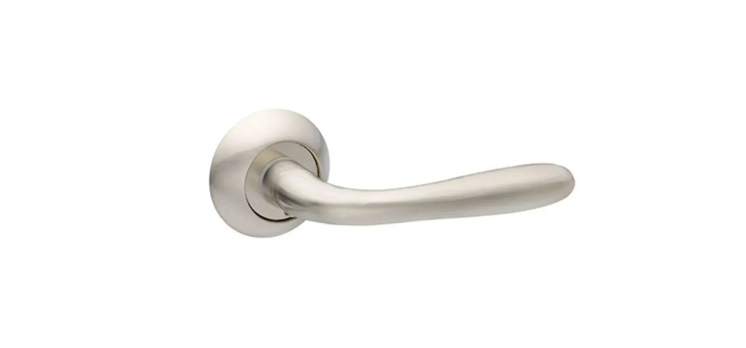 Nelly-A-16-10-Chrome